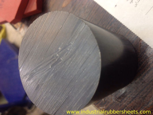 耐腐蝕性と52Mpaの拉伸強度のある純PVC棒 白灰黒色